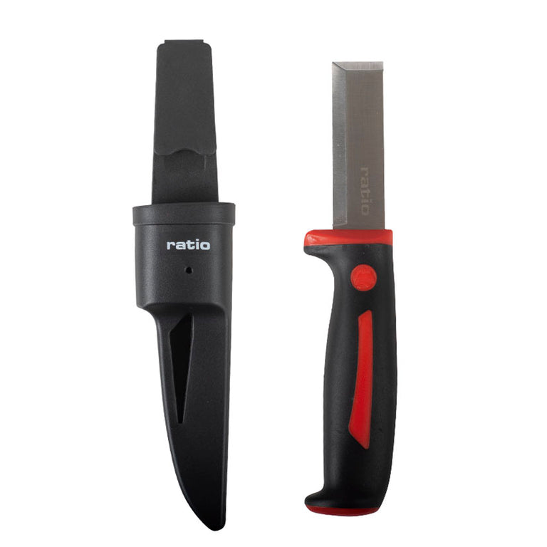 Cuchillo formón RATIO 6964 con hoja de acero inoxidable y mango bimaterial junto a su funda negra.