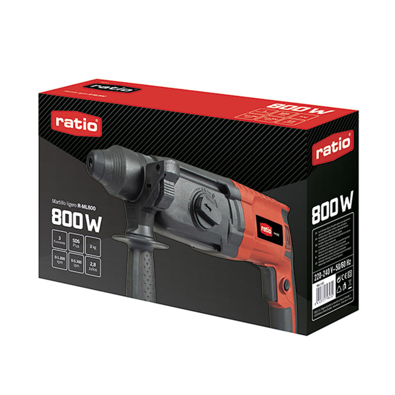 Caja de embalaje del martillo ligero Ratio R-ML800 mostrando especificaciones técnicas de 800W.