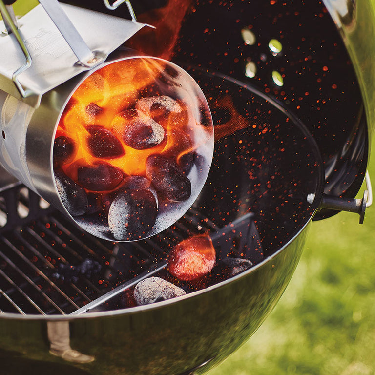 Pack Barbacoa Weber Compact Kettle Ø 47 Cm y 3 Kg Briquetas Weber — Barbacoas y Hornos