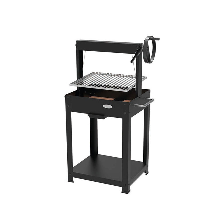 Barbacoa de carbón y leña Duramax C105 negra con sistema de elevación por manivela y estante inferior.