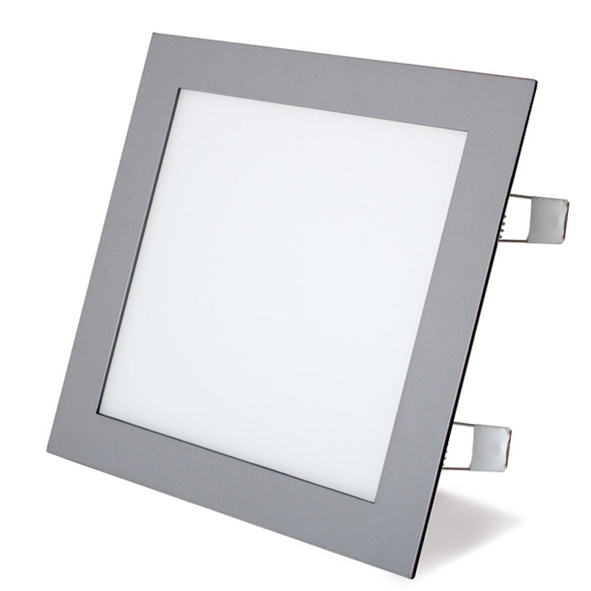 Downlight LED cuadrado DUOLEC Oporto color plata con clips de fijación laterales para empotrar