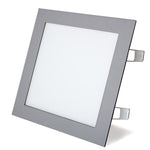 Downlight LED cuadrado DUOLEC Oporto color plata con clips de fijación laterales para empotrar