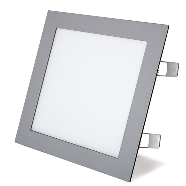 Downlight LED cuadrado DUOLEC Oporto color plata con clips de fijación laterales para empotrar