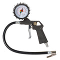 Pistola de inflado neumática RATIO con manómetro protegido y latiguillo flexible para neumáticos.