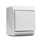 Interruptor conmutador estanco Famatel Pool 54 blanco para instalación en superficie exterior.