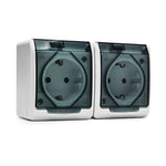 Doble enchufe schuko estanco Famatel Pool 54 para superficie con tapas protectoras IP54.