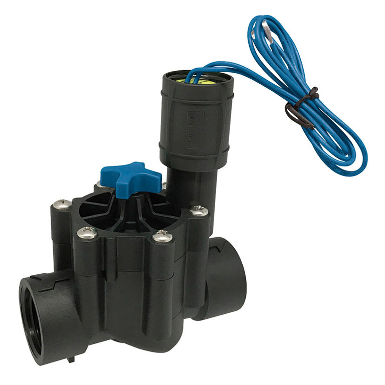 Electroválvula AQUACONTROL de 1 pulgada hembra con solenoide de 24V y regulador de caudal azul para riego enterrado.