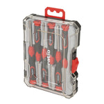 Estuche cerrado de transporte para el set de 6 destornilladores de precisión RATIO con cierre de seguridad rojo.