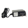 Cargador de pared negro para linterna frontal Ratio con cable integrado y enchufe europeo tipo C.