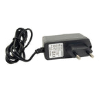 Cargador de pared negro para linterna frontal Ratio con cable integrado y enchufe europeo tipo C.