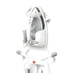 Detalle de colgador Rayen con plancha de vapor y cable recogido en soporte vertical.