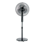 Vista frontal del ventilador Habitex VTM40 mostrando rejilla de seguridad y panel