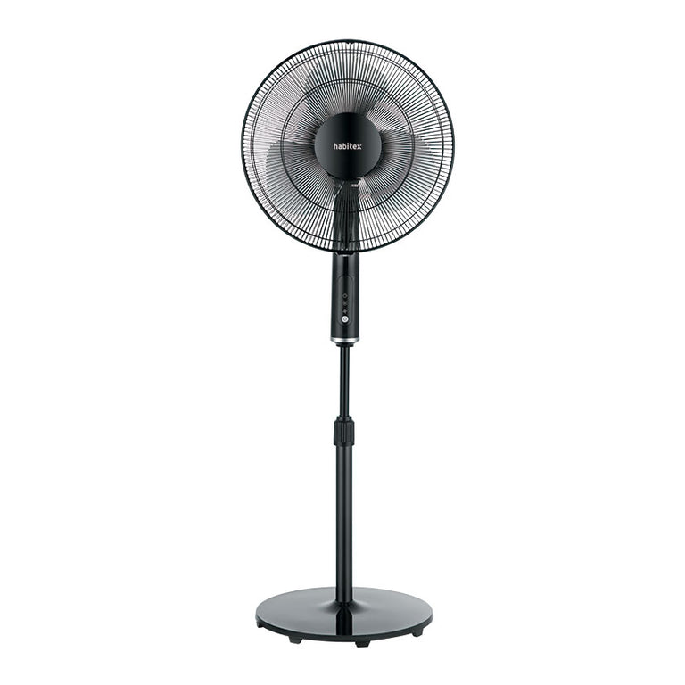 Vista frontal del ventilador Habitex VTM40 mostrando rejilla de seguridad y panel