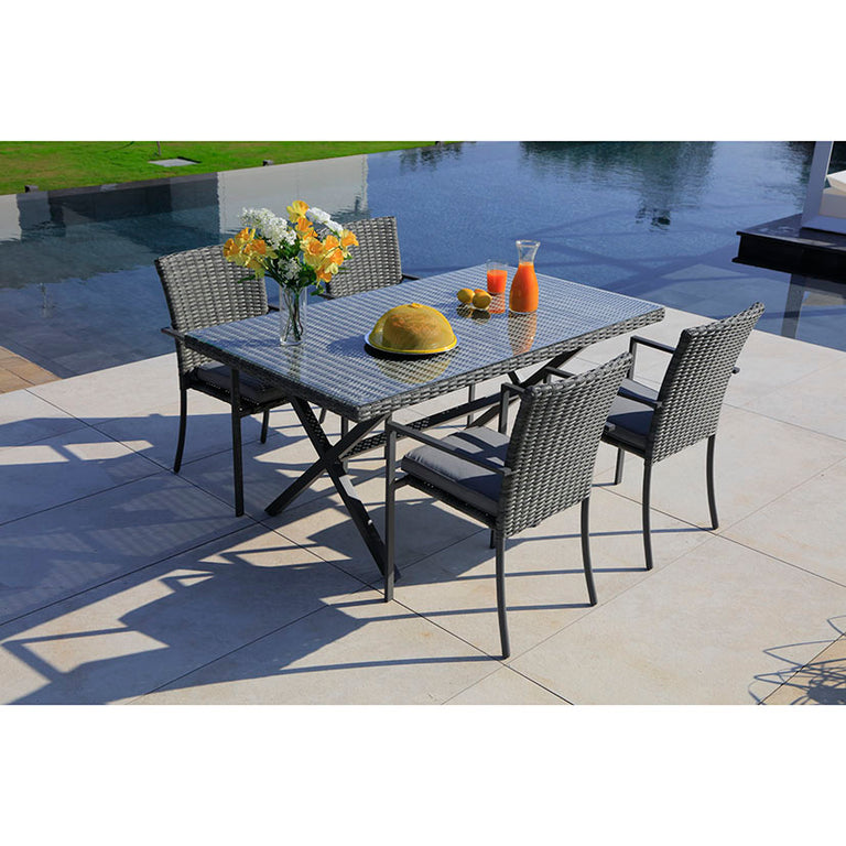 Mesa de exterior Aruba de 160x90 cm con sobre de cristal templado y estructura de ratán