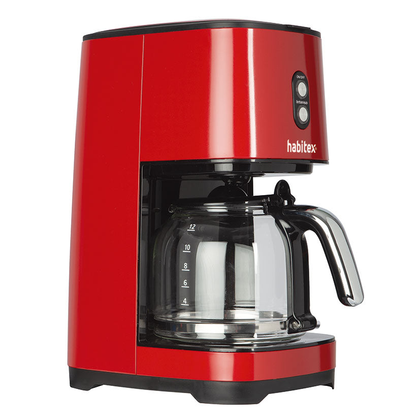 Lateral de cafetera roja Habitex mostrando jarra de cristal graduada y base antideslizante.