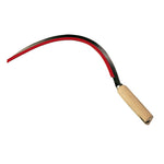 Herramienta de mano hoz LISTA con filo dentado rojo y empuñadura de madera natural.