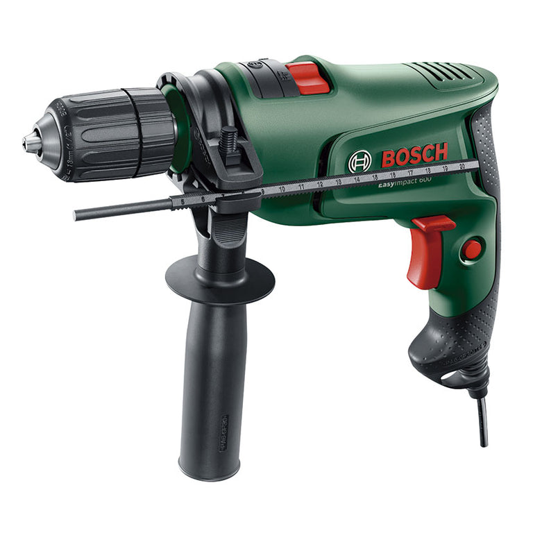 Taladro percutor Bosch EasyImpact 600 verde con empuñadura auxiliar negra y tope de profundidad graduado