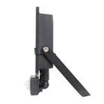 Vista de perfil de foco LED extrafino DUOLEC con sensor PIR ajustable y disipador de aluminio
