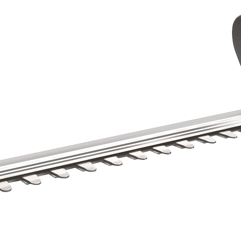 Primer plano de la cuchilla de doble serrado con paso de diente de 15mm del cortasetos