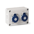 Caja de superficie estanca Famatel IP55 con 2 tomas de corriente azules y tapas protectoras