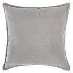 Cojín desenfundable Lilou 45x45 cm color gris claro para decoración de interiores.