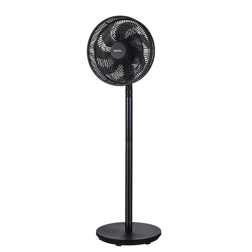 Ventilador de pie Habitex VPM90 color negro con altura máxima extendida y base circular estable