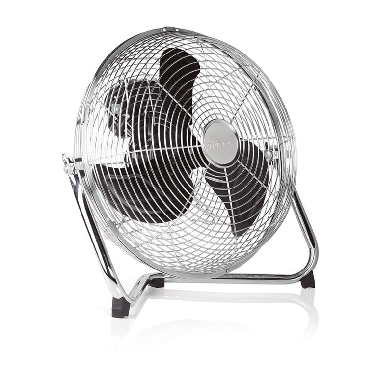 Ventilador circulador de aire Tristar VE-5937 metálico cromado de 40 cm y 70W para suelo.