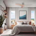 Ventilador de techo HJM VT548 instalado en dormitorio moderno mostrando su diseño minimalista y aspas de madera.