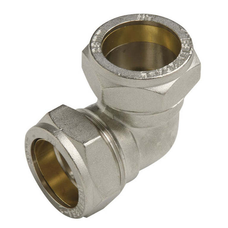 Codo de 90 grados MT en latón niquelado con sistema de compresión para tuberías de agua.