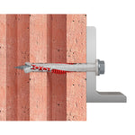 Demostración de anclaje Fischer DuoXpand en ladrillo hueco con expansión adaptativa de seguridad.