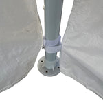 Base de apoyo de la pata de la pérgola con orificios para anclaje y sujeción lateral.