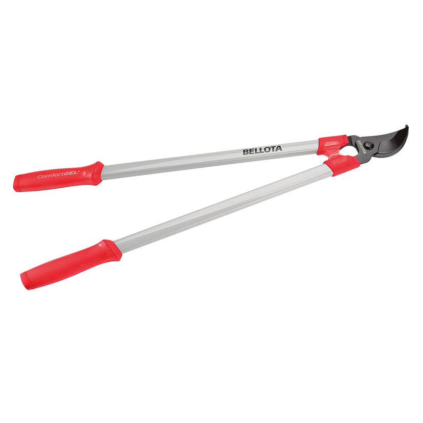 Tijera de podar de dos manos Bellota 75cm con mangos rojos ComfortGel y sistema de corte bypass para ramas verdes.