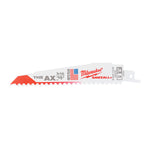 Hoja de sierra sable Milwaukee The AX 150mm para madera con clavos, 5 TPI, diseño bimetálico blanco y rojo.