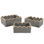 Set de tres cestas rectangulares de papel trenzado gris con bordes ondulados decorativos