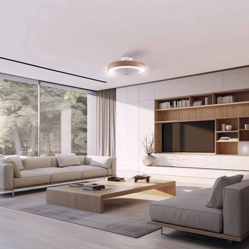 Salón moderno con ventilador plafón HABITEX VP10 instalado en el techo blanco
