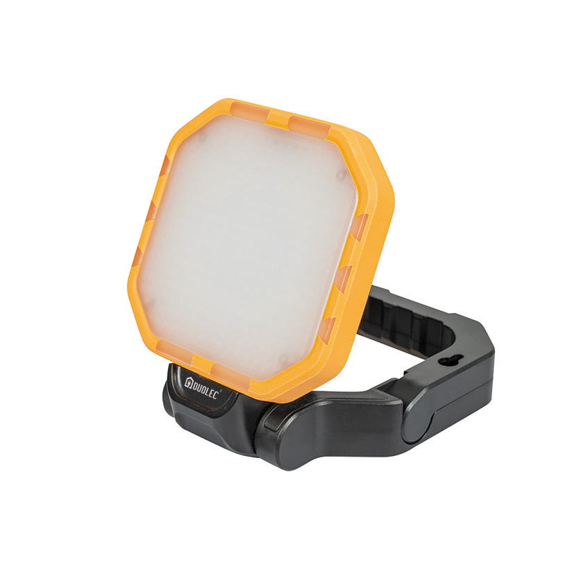 Linterna de trabajo LED DUOLEC R030 naranja recargable con cabezal ajustable y soporte magnético