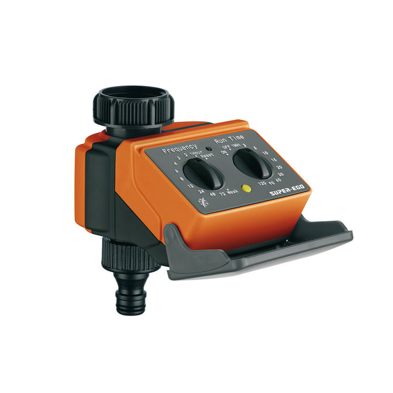 Programador de riego analógico SUPER EGO SEGO-TIMER naranja con diales de control de frecuencia y tiempo de riego.