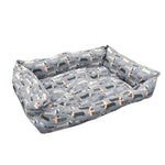Cama rectangular gris para mascotas con estampado de perros salchicha
