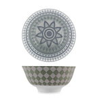 Bol de porcelana con exterior de rombos verdes e interior con mandala floral gris
