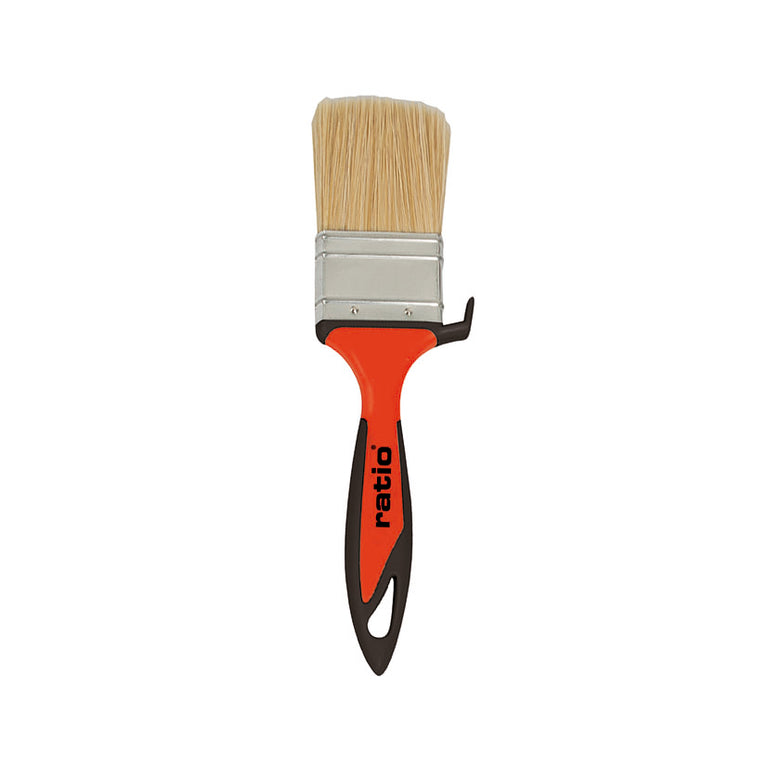 Paletina triple RATIO con cerdas sintéticas finas y mango ergonómico naranja para pintura al agua.