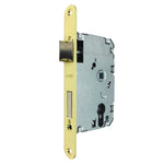Cerradura de embutir Micel CRE03 acabado latonado para puertas de madera con resbalón reversible.