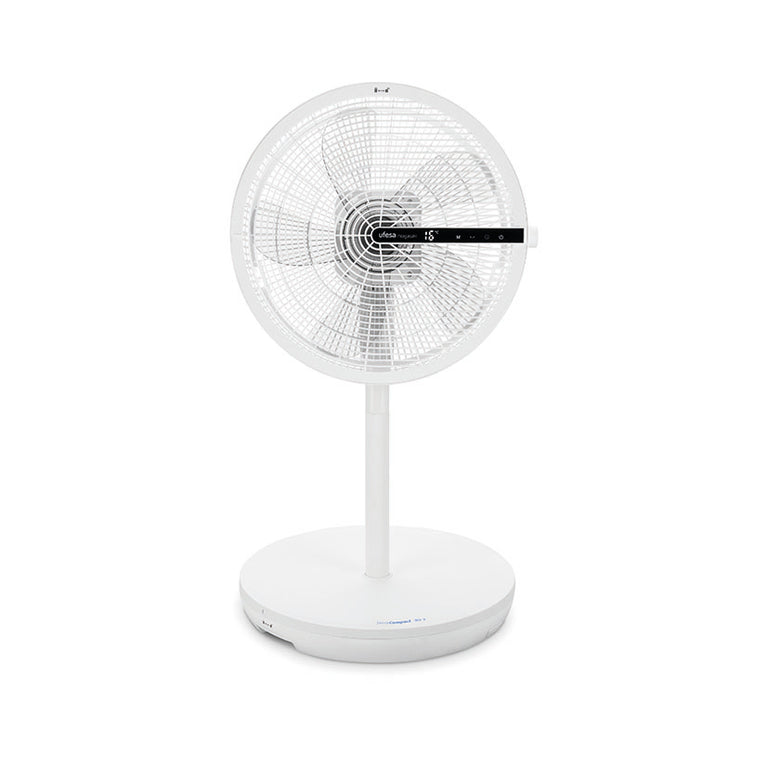 Detalle de cabezal de ventilador UFESA Nagasaki con pantalla táctil LED y rejilla