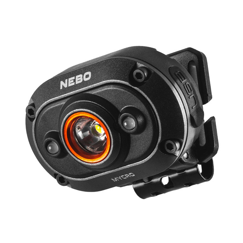 Detalle de la unidad de iluminación NEBO Mycro con puerto de carga USB y clip