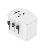 Vista superior de adaptador de corriente con tomas universales para múltiples países.