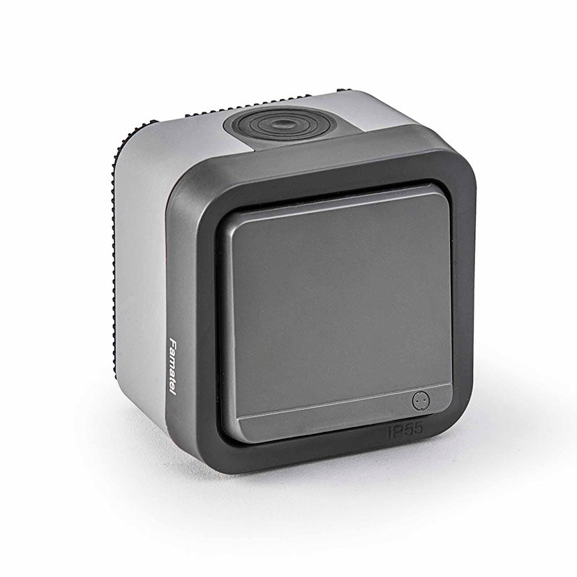 Famatel Aquaris IP55: Mecanismos Estancos para Exterior