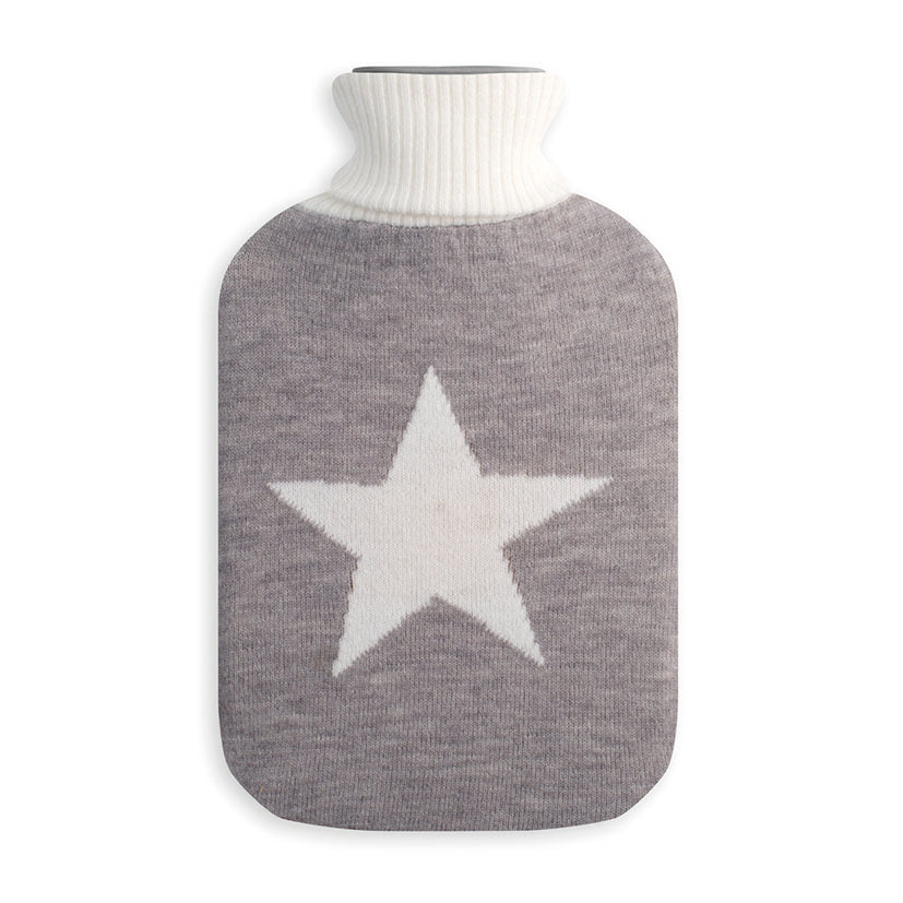 Bolsa de agua caliente PENGO 1.8L con funda de punto gris y estrella blanca central